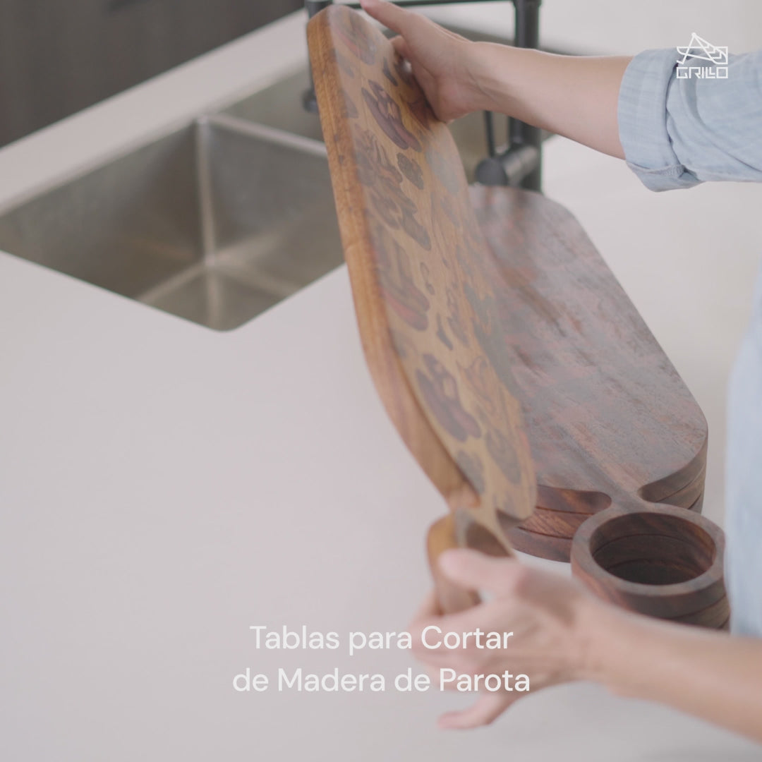 Tabla para Cortar Mediana de Madera de Parota con Impresión Hongos Mágicos Donda